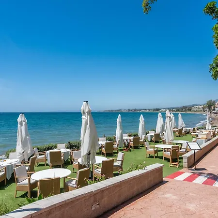 Апартаменти Luxury Salinas Beachside Естепона
