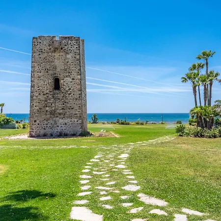 Luxury Salinas Beachside *
