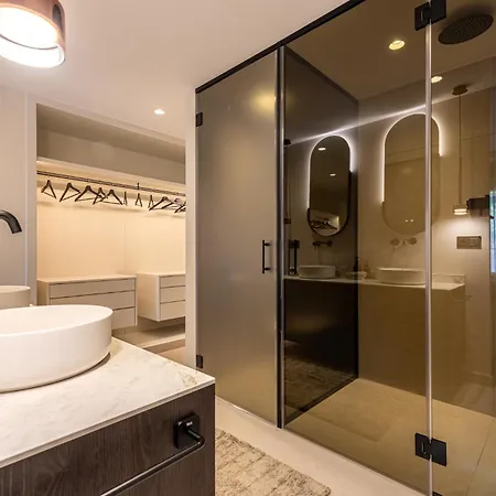 Luxury Salinas Beachside *