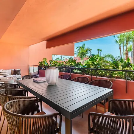 Daire Luxury Salinas Beachside *
