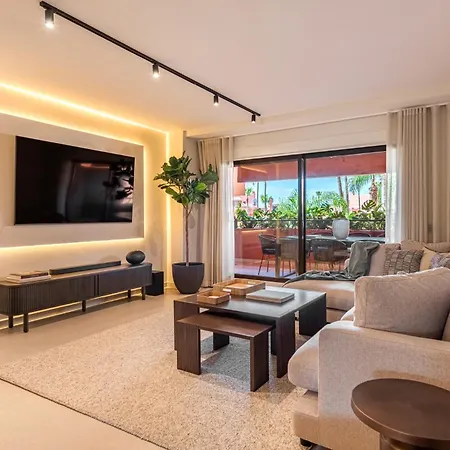 Luxury Salinas Beachside * Estepona